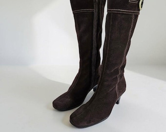La Canadienne Soft Suede Rich Brown Button Detail Square Toe Kitten Heel Boots 7