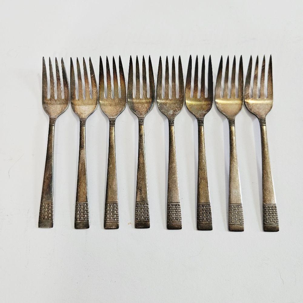 75 Piece Vintage National Silver Co. Narcissus Silver Plate Flatware