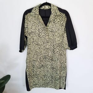 Cache Vintage 100% Silk Animal Print 1/2Sleeve Long Line Tunic Top Blouse