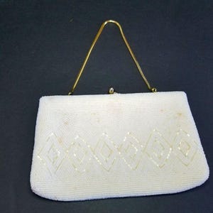 Vintage 1960&#39;s Made in Japan White GlassSeed Beaded Clutch Purse Evening Bag