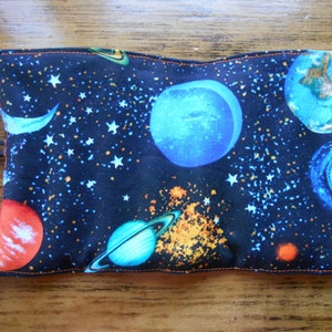 Planet space crayon roll up holds 8 to 14 crayons image 2