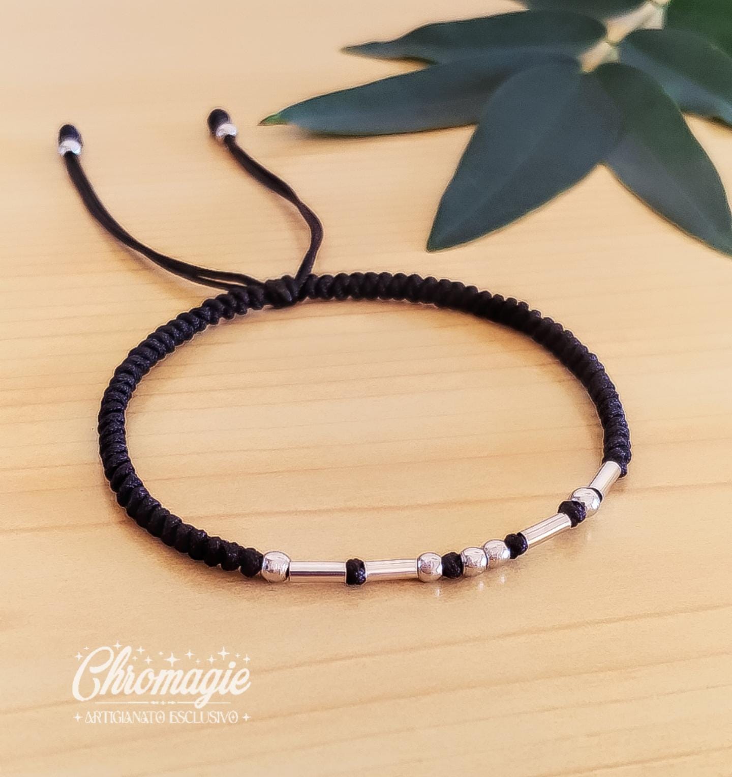 Collana con cordino di seta e pendente - Gioielli - Collane - di L