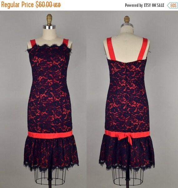 Vintage 1950s Hourglass Black Lace Cocktail Dress