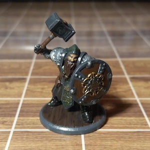 D&D/Pathfinder Dwarf Fighter/Warrior Hand-painted Miniature