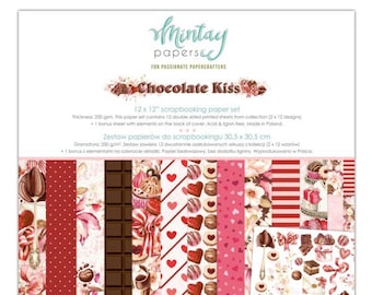 Op de afbeelding: Een 30,5 x 30,5 cm scrapbooking papier set genaamd "Chocolate Kiss". De set bevat 12 dubbelzijdig bedrukte vellen met ontwerpen van chocolade, harten en snoep in rood, roze en bruin. Inclusief een bonusvel.
