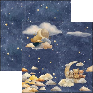 Puede incluir: Ilustraci&oacute;n en acuarela de una escena nocturna con una luna creciente, nubes y estrellas. Tres animales de peluche est&aacute;n sentados en la luna. El fondo es azul oscuro con peque&ntilde;as estrellas y estrellas doradas colgantes.