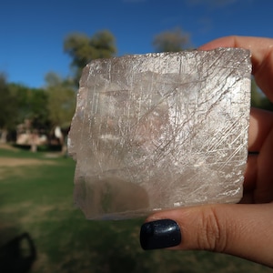 Glassy Optical Honey Calcite from India with Rainbows
