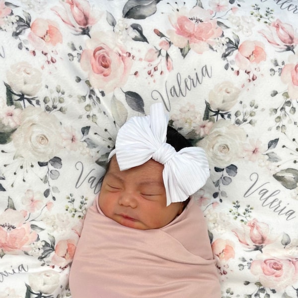 Personalized Girl Blanket / Customized Baby Shower Gift / Christmas Present / Hospital Newborn Photos Prop / New Mom / Rosie II Pastel Rose