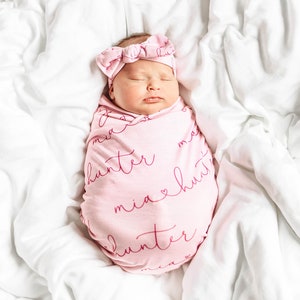 Personalized Baby Swaddle Blanket Set / Newborn Beanie Knotted Hat / Baby Shower Gift / Custom Print Name with Hearts