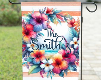 Bandera de jardín con corona de flores de hibisco tropical, letrero floral hawaiano personalizado para jardín, decoración exterior, letrero de bienvenida, regalo para amantes del hibisco.