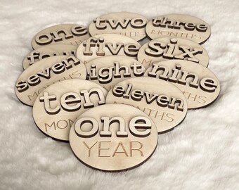 Wooden Monthly Milestone Disc for Baby's First Year Photos, Engraved or Raised 3D Name, Shower Gift, Expecting Mom, Personalized Name