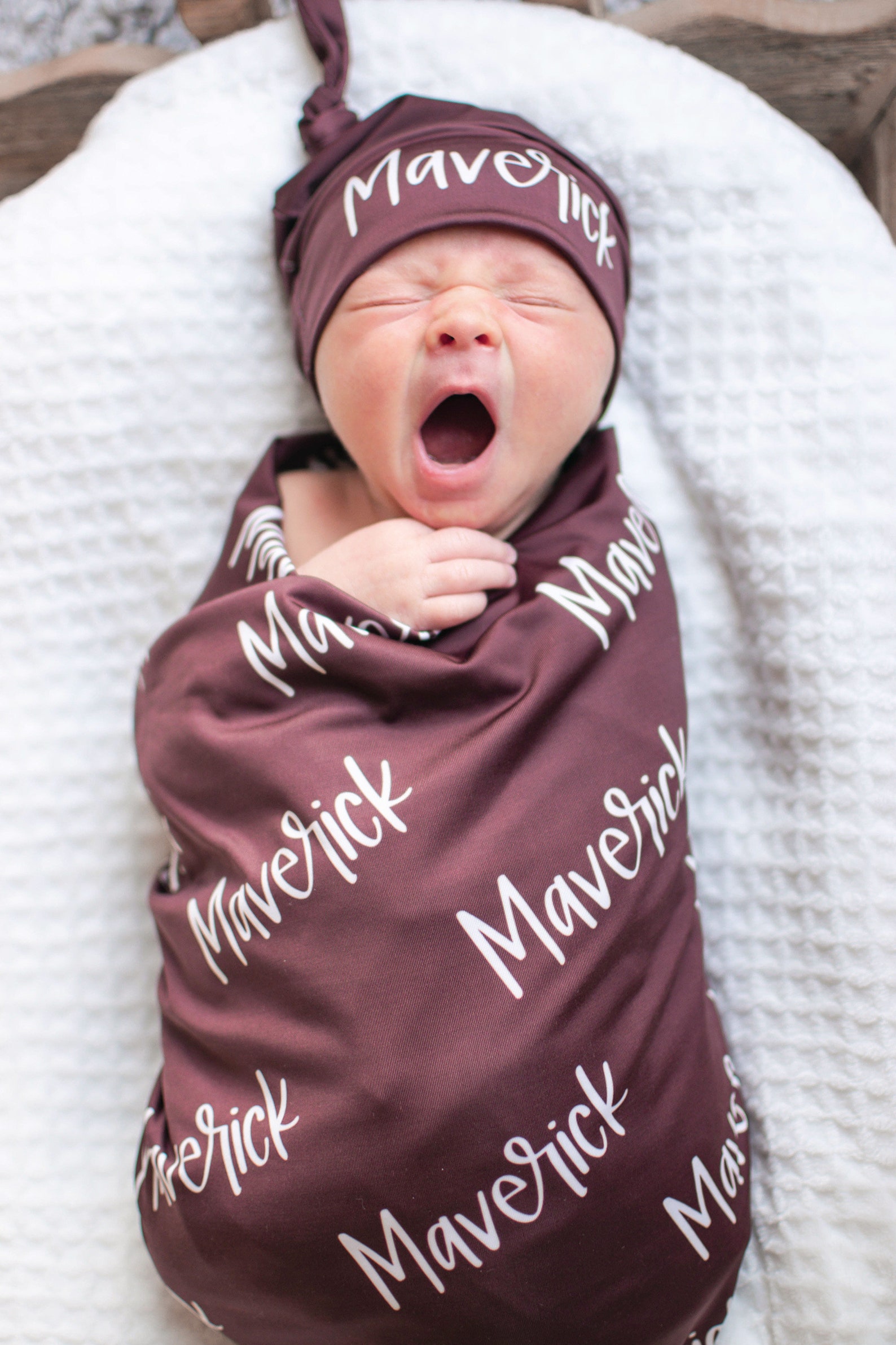 Personalized Baby Swaddle Blanket Set / Newborn Beanie Knotted Etsy