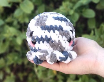 Muñeca de calamar de ganchillo