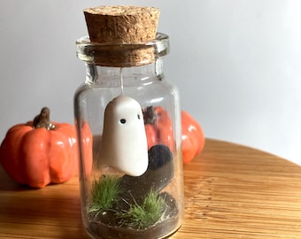 Duch w butelce – miniatura na Halloween