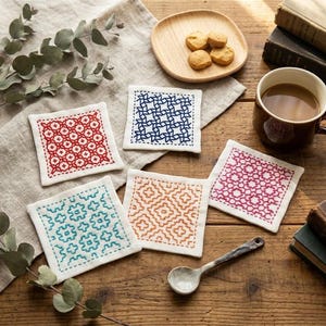 Japanisches Sashiko Untersetzer Kit - 5 Geometrische Muster - DIY Stickerei Starter Set für Anfänger