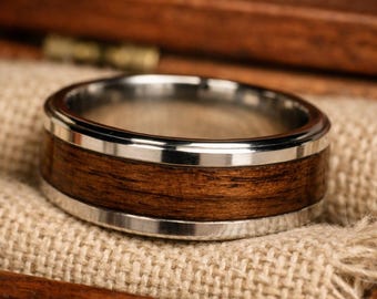 Anillo de 8 mm de madera de nogal y acero inoxidable – Alianza de boda rústica para hombre, regalo hecho a mano para él.