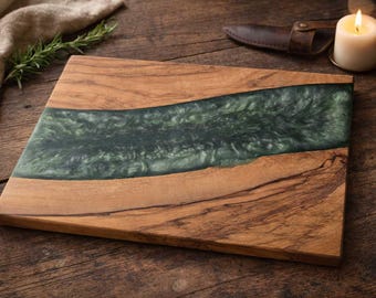 Tabla de embutidos de resina epoxi verde oliva con diseño de río – Bandeja rústica para servir, decoración de cocina hecha a mano