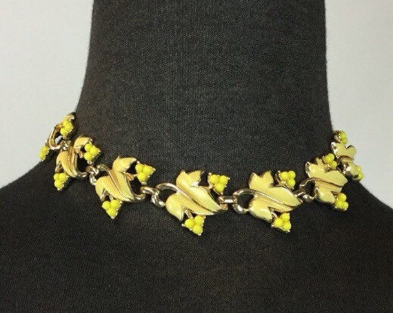 Yellow enamel leaf choker necklace - image 1