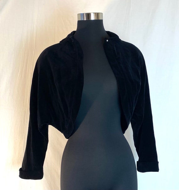 1950s black velvet collared bolero jacket - image 4