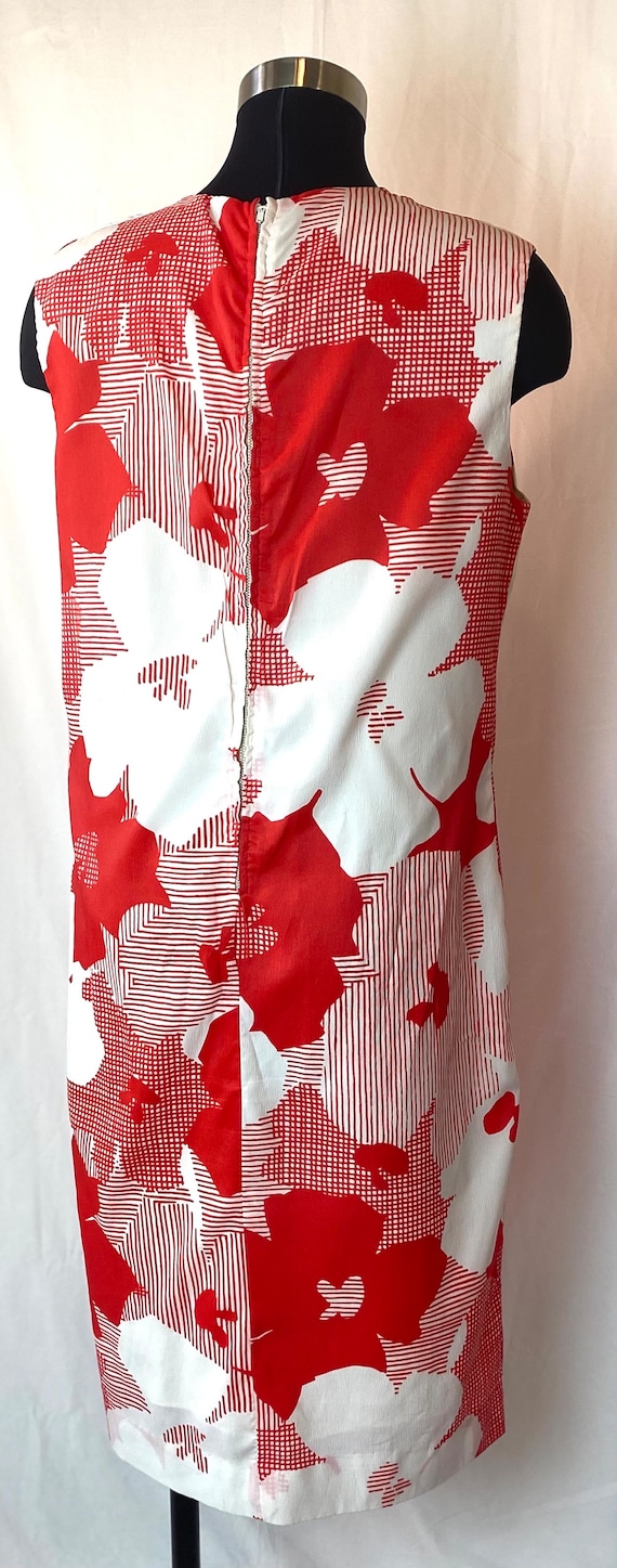 1960s red and white floral shift dress - image 2