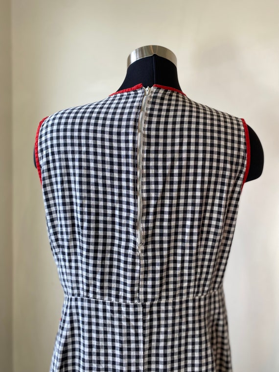 1960's black and white gingham cotton sleeveless … - image 4