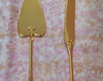 Juego de cuchillos y cubiertos para tarta de boda grabados: mango de corazón, acero inoxidable