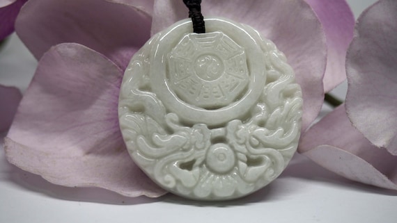希少な白翡翠八卦龍双龍戏珠八卦吊坠アミュレットネックレス - Etsy 日本