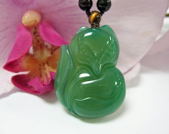 Green Chalcedony Fox 狐狸 (Japanese: kitsune) Pendant Amulet Necklace