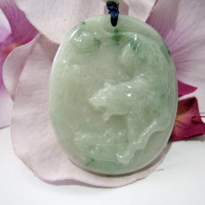 Jade Carved Tiger 猛虎下山护主 Pendant Amulet Necklace