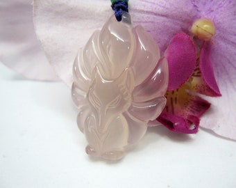 POWERFUL Nine Tails Pink Chalcedony Fox 九尾粉色玉髓 狐狸 (Japanese: kitsune) Pendant Amulet Necklace