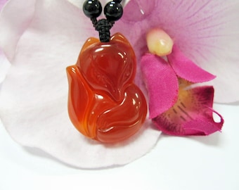 CARNELIAN (Red Agate) Fox 狐狸 (Japanese: kitsune) Pendant Amulet Necklace