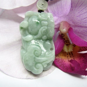 Jade Pixiu 招财貔貅 (japonés: Hikyū) Collar con amuleto de buena suerte