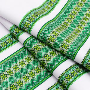 Green Ukrainian towel, Embroidered rushnyk, Wedding rushnyk, Traditional rushnyk, Cotton towel, Woven ornament rushnyk, Handmade towel