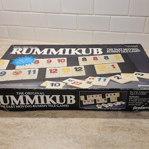 Gioco Rummikub Vintage del 1990 di Pressman, Gioco da tavolo Rummycub Vintage, Gioco da tavolo Rummikub Vintage, Serata di divertimento in famiglia, Giochi da tavolo