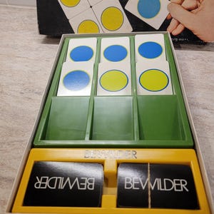 Vintage Bewilder - The Almost Impossible 9 Move-kaartspel - een uitdaging voor volwassenen - 1969 door Ideal
