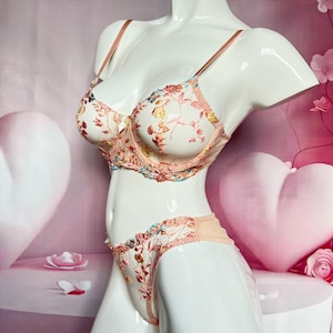 Lightweight mesh floral embroidered lingerie set,Elegant lingerie,Wedding lingerie,Honeymoon lingerie,Gift for her
