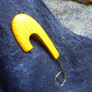 wooden shwal safety pin.scarf safety pin.shawl stick.weater clasp.pullover wood afety pin. wooden brooch.eco gift