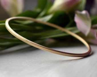 Simple Bangle Handmade in Solid Brass - Stackable Bangle Bracelet - Matte Satin Brass Bangle - Stacking - Modern - Minimal - Gift - NuGold