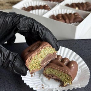 Dubai Chocolate Bar Pistachio Chocolate Bar/Handmade Dubai Chocolate, Pistachio Kunafa Chocolate Bar, Knafeh Chocolate, milk chocolate
