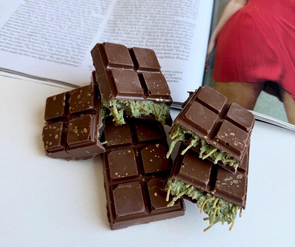 Kunafa pistachio milk chocolate bar - Etsy 日本