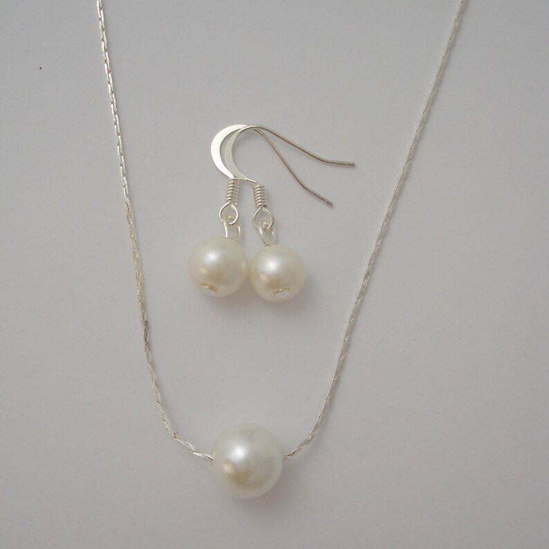 5 Bridesmaid Single Floating Pearl Jewelry Sets Necklace and Earrings, weddings, bridesmaid jewelry image 1