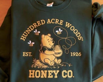 EMBROIDERED Winnie the Pooh Sweatshirt, Winnie Pooh Sweater, Pooh Bear Sweatshirt, Disneyworld Sweatshirt, Kids Disney Sweatshirt