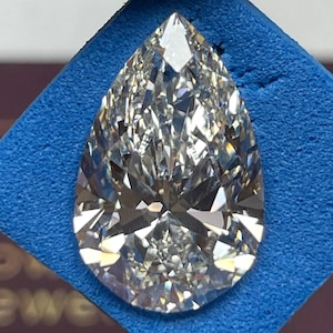 Pear 8.00 Lab Grown Diamond For Engagement Ring IGI Certified G VS1