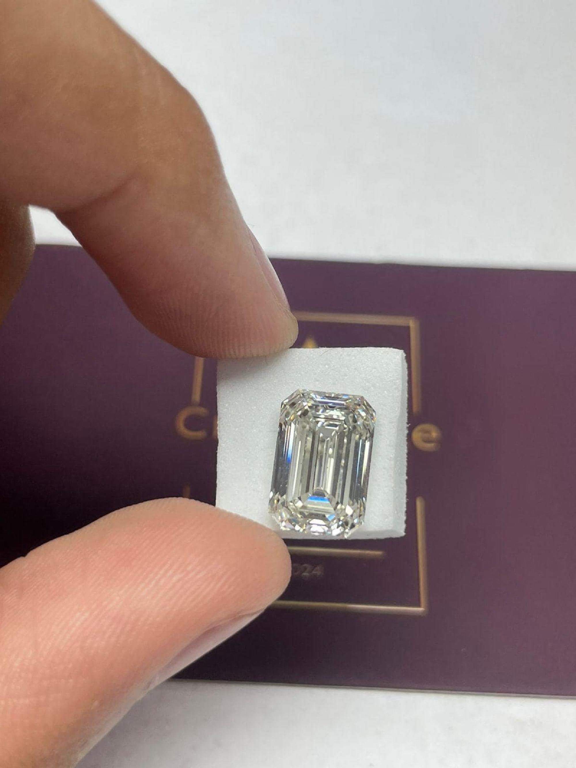 ラボグロウンダイヤモンド エメラルドカット 4.00ct G VS1 IGI認定石 