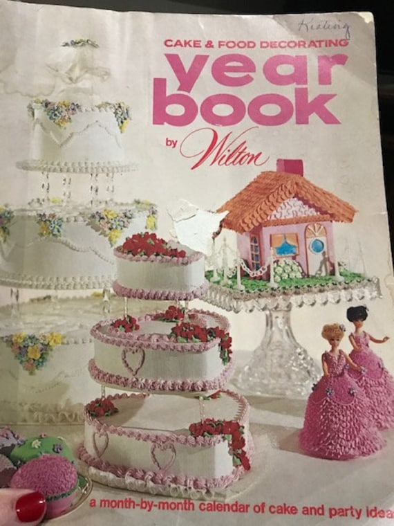 Vintage Wilton Cake Decorating Yearbooks: Choice of 1972, 1974 or