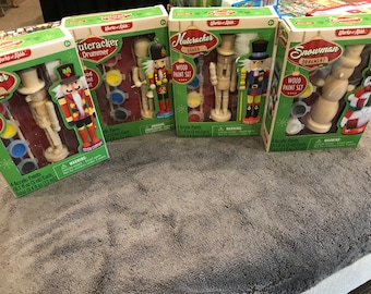 NIB paint your own small Nutcracker character from Works of Ahhh - kid’s caft age 4+