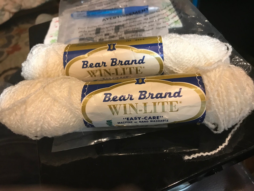 2 Acrylic/textured Nylon off White Yarn NWT Bear Brand Win-lite Yarn -1 ...