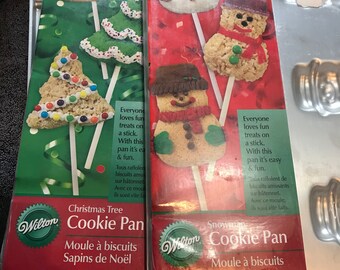 NIP Wilton cookie pan - Christmas trees or snowmen - Includes recipe, decorating instructions, ideas