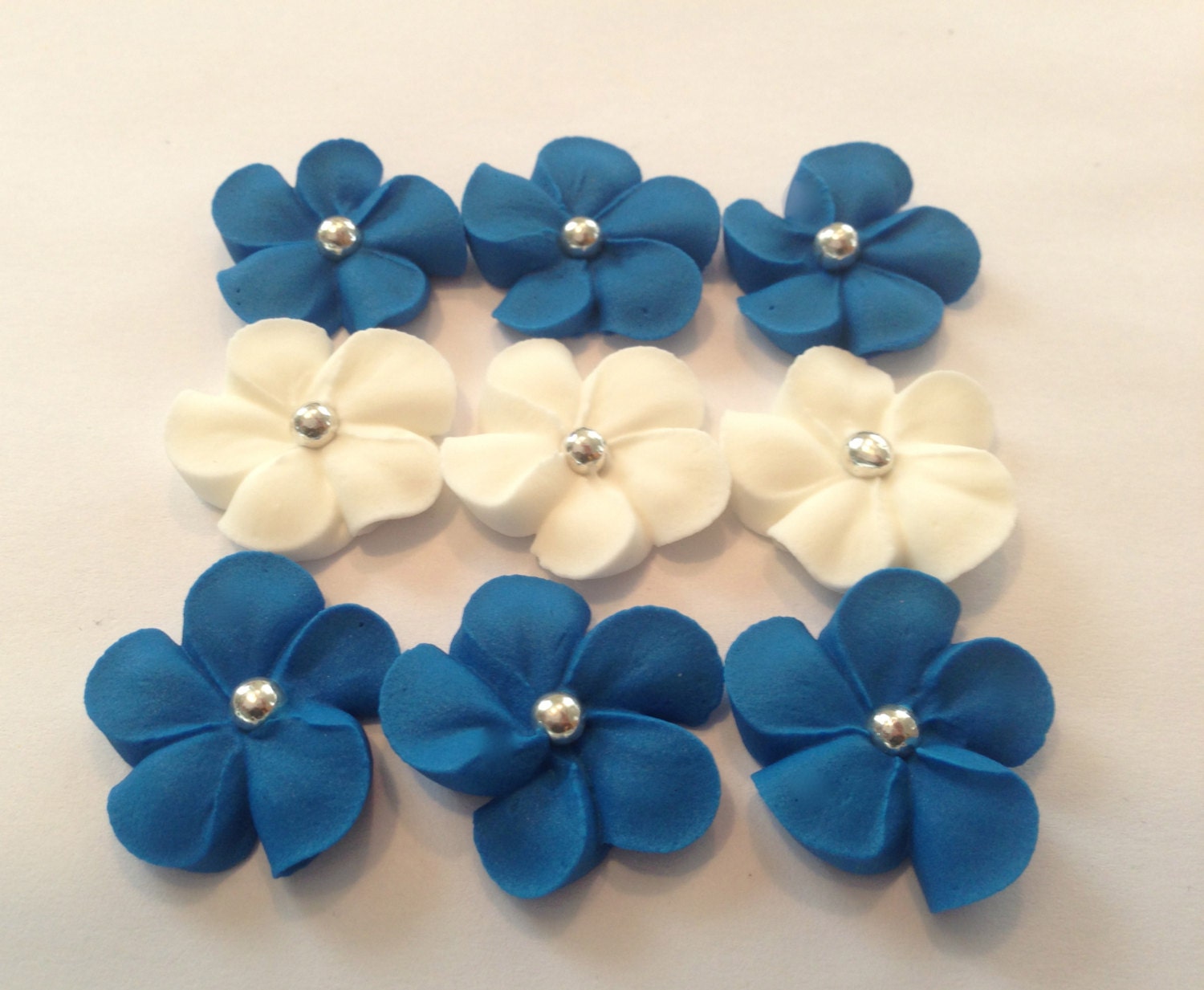 100 Blue And Ivory Royal Icing Flowers For Cake Decorating
