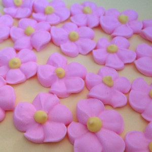 LOT of 100 royal icing flowers